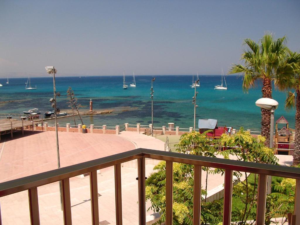 Hotel Vittorio Portopalo Di Capo Passero Bilik gambar